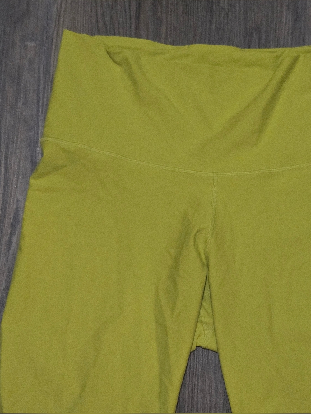 Old Navy Active Bright Lime Workout Leggings - Picture 4 of 16